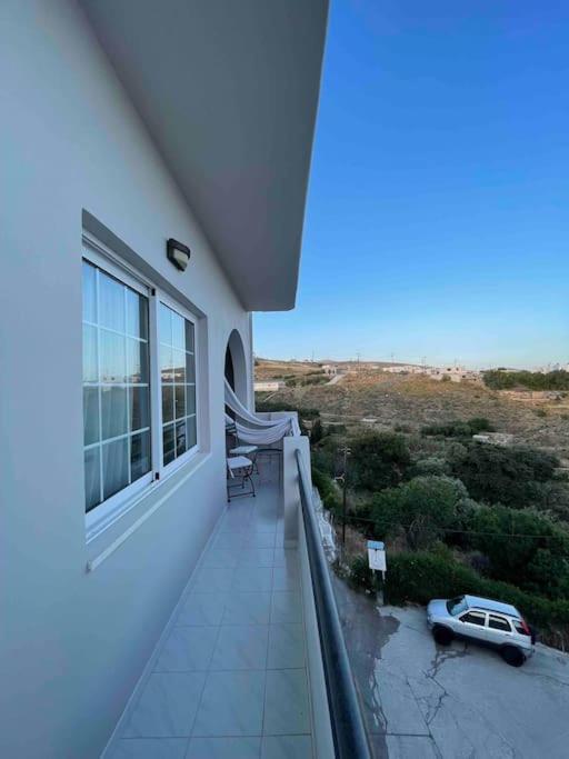 Downtown Tinos View Apartment エクステリア 写真
