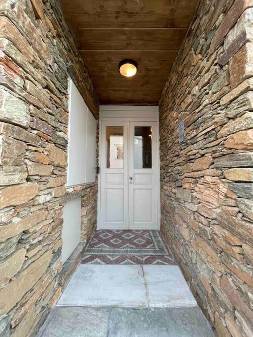 Downtown Tinos View Apartment エクステリア 写真